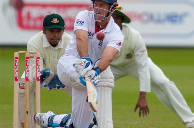 Stream the Ashes online and watch the best cricket in the world!